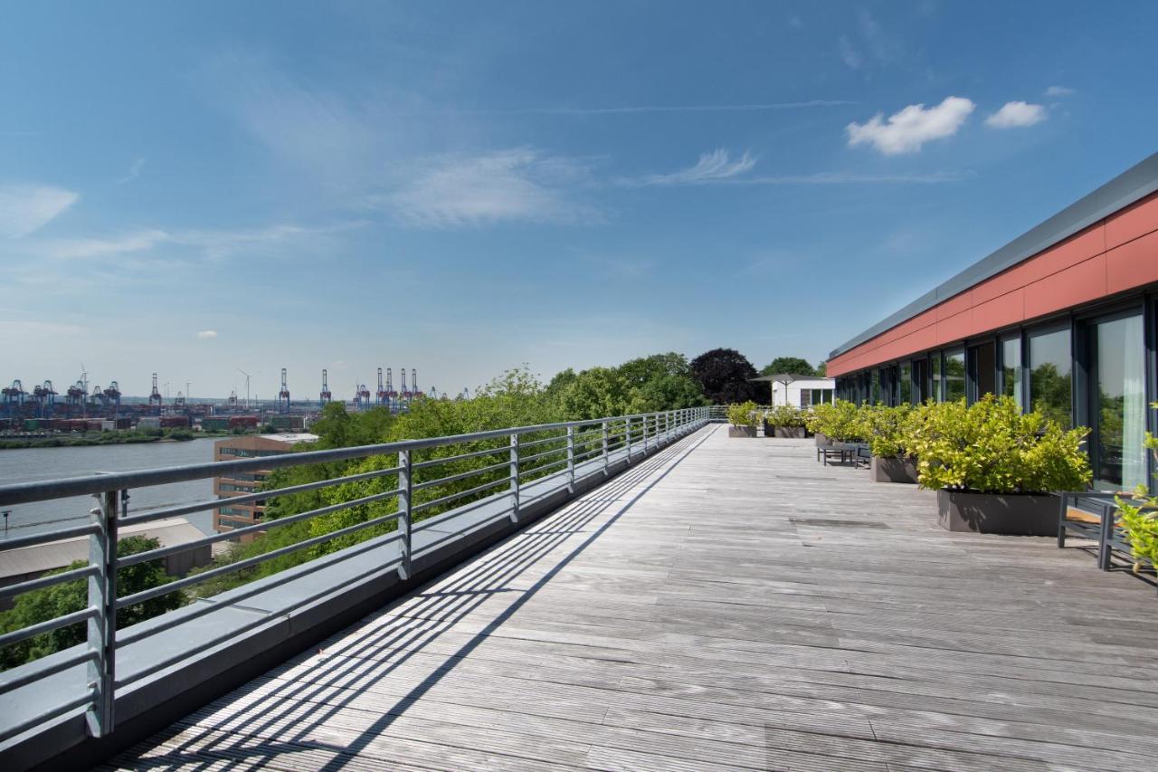 Suite Terrace on the Elbe river